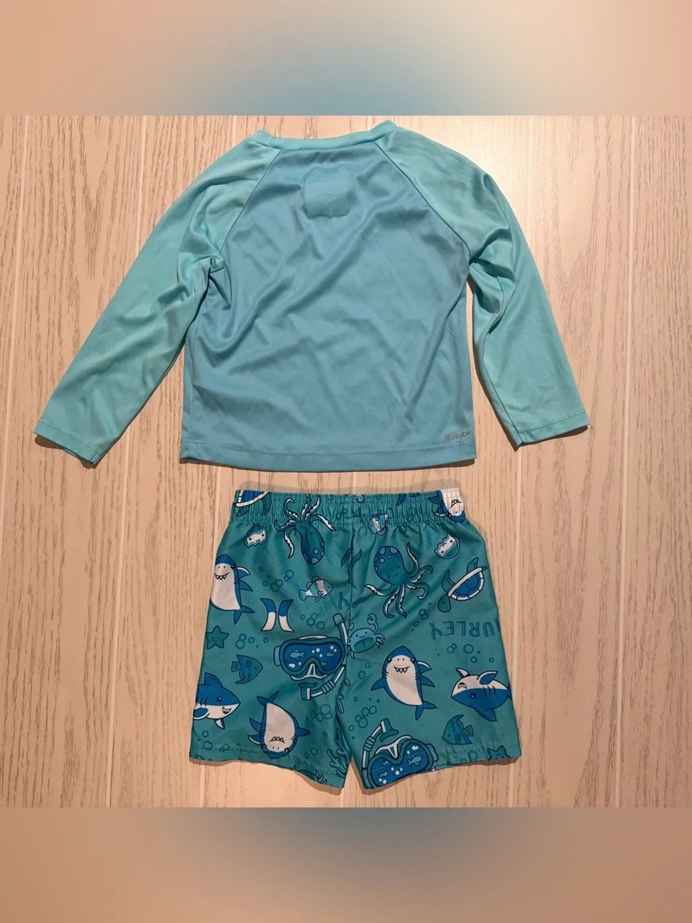 Hurley Baby Boys 24M Shark UPF 50+ Rash Guard Swim Trunks 2 Piece Set